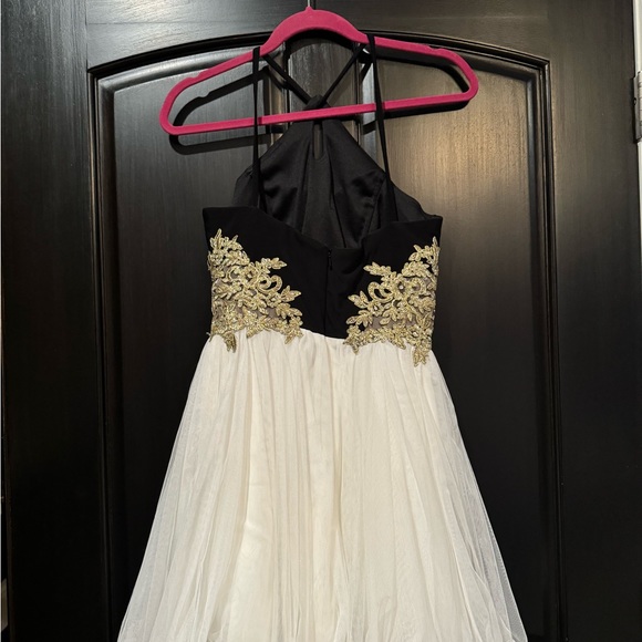 Blondie Nights by Stacy Sklar Spaghetti Strap Short Formal Dress. Juniors Sz 7 - Picture 2 of 6